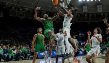 Irish fall to lowly Pittsburgh despite late surge