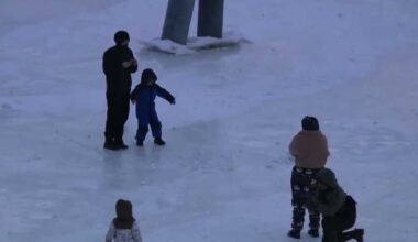 First responders warn not to walk on ice on Pittsburgh's rivers