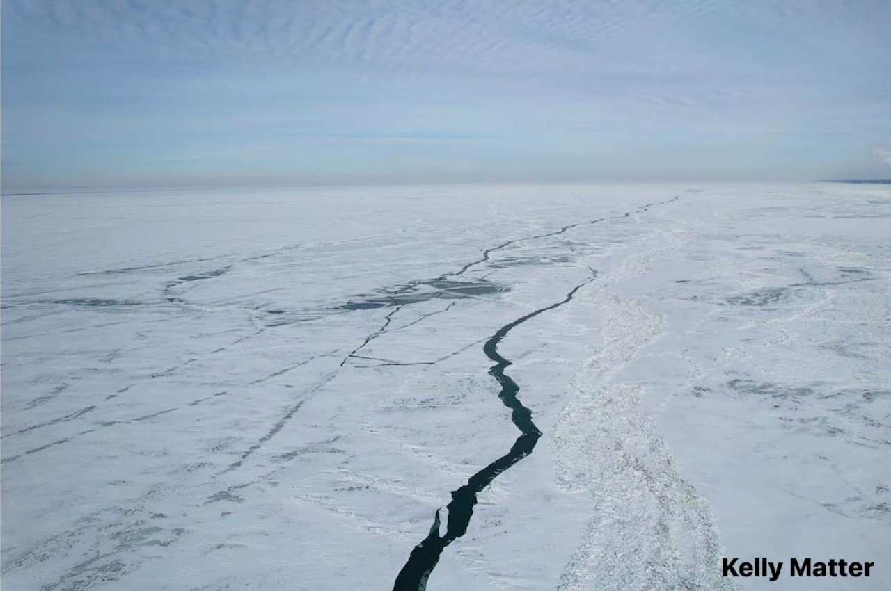 Lake Erie ice crack