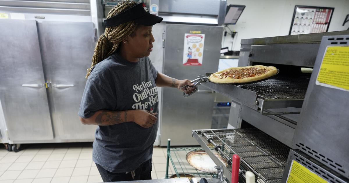 Pizza Hut planea cierre de cientos de locales | Noticias