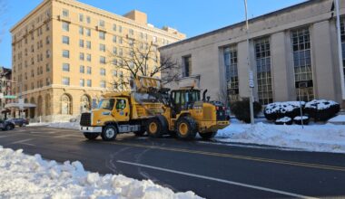 Reading continues snow removal efforts as crews work extended hours to make progress | Berks Regional News