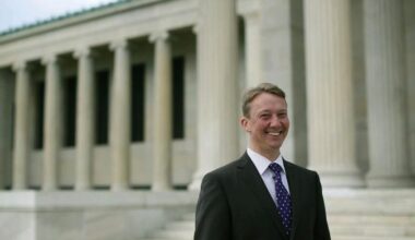 AKG gave museum director private below-market house mortgage