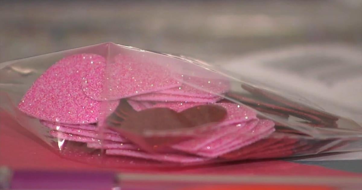 'Lot of love': Easton non-profit hosts Valentine's workshop for children to make cards for seniors | Easton Area