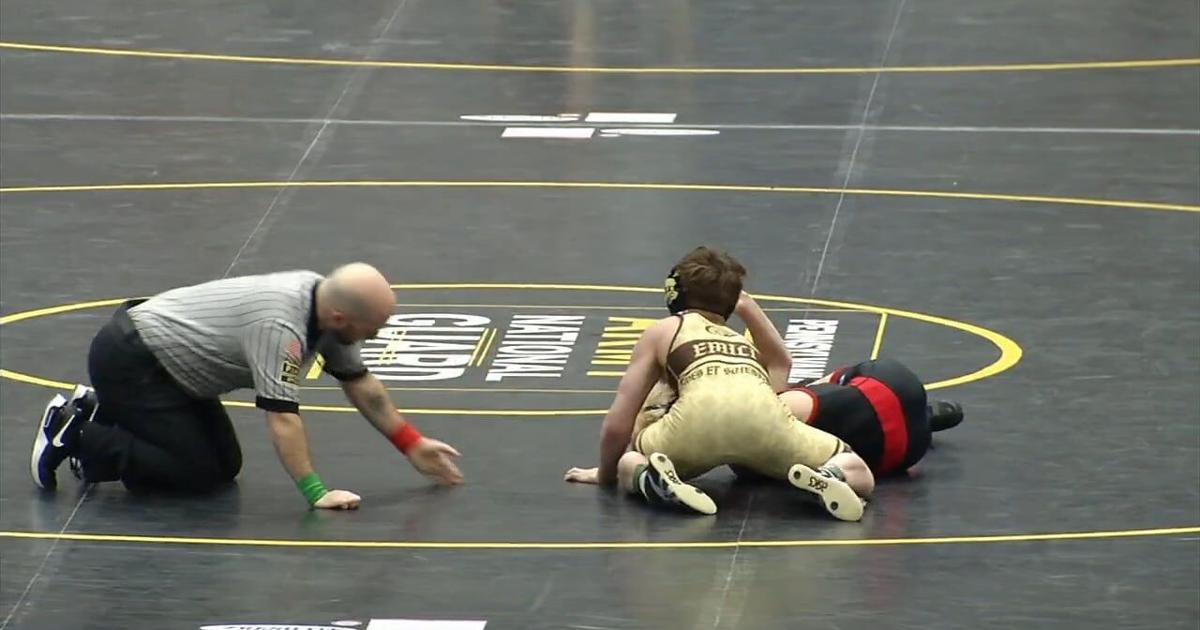 Council Rock South and Bethlehem Catholic pick up major wins on the mat in the quarterfinal round bouts | Sports
