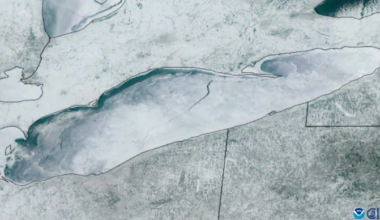 Space satellite captures 80-mile fracture across Lake Erie | National News