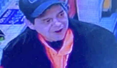 Machete-wielding man charged for theft in New Bethlehem |