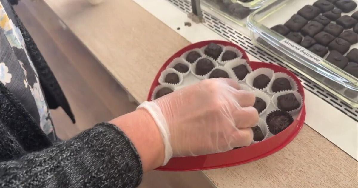 Local candy shop gears up for busy Valentine’s Day | Berks Regional News