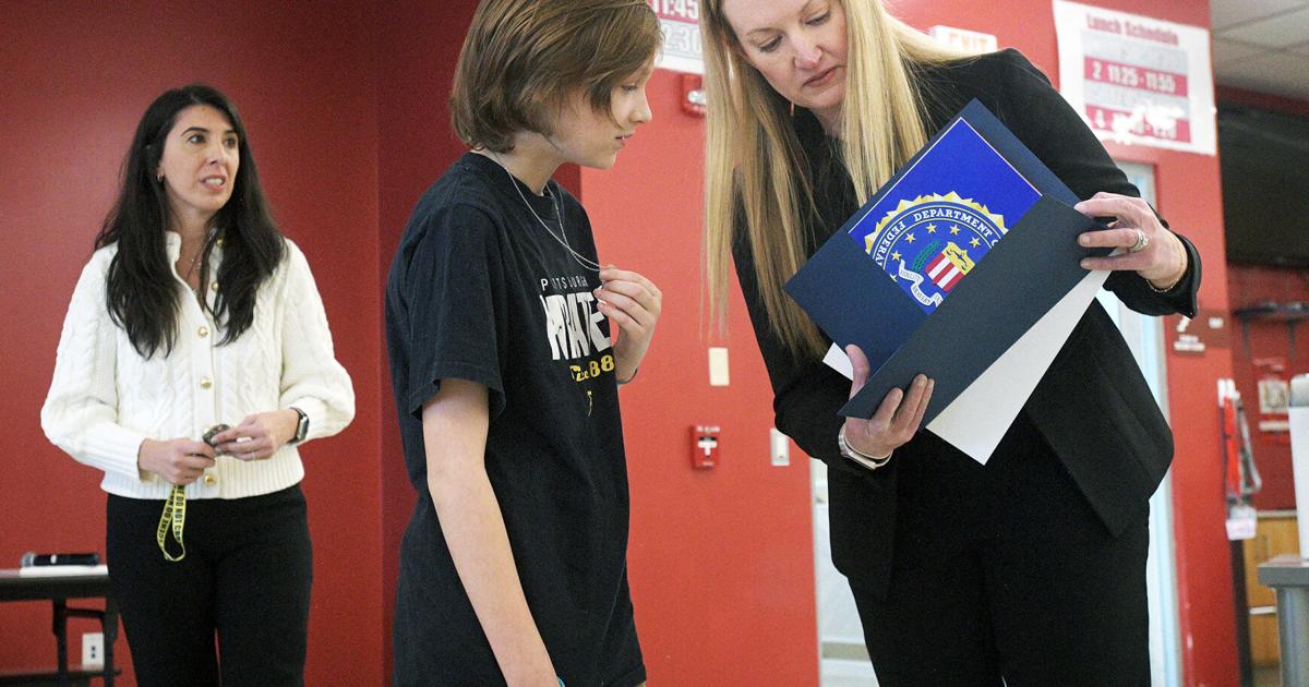 PHOTO GALLERY | FBI Pittsburgh Visits Westmont Hilltop Elementary School | Gallery