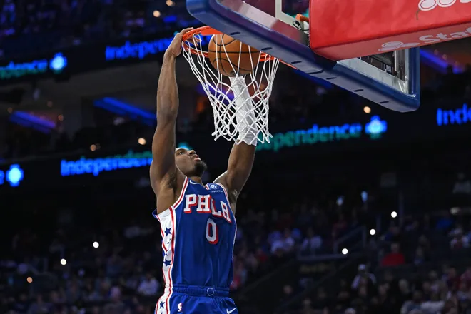 Jan 19, 2026; Philadelphia, Pennsylvania, USA; Philadelphia 76ers guard Tyrese Maxey (0) dunks against the Indiana Pacers at Xfinity Mobile Arena. Mandatory Credit: Eric Hartline-Imagn Images