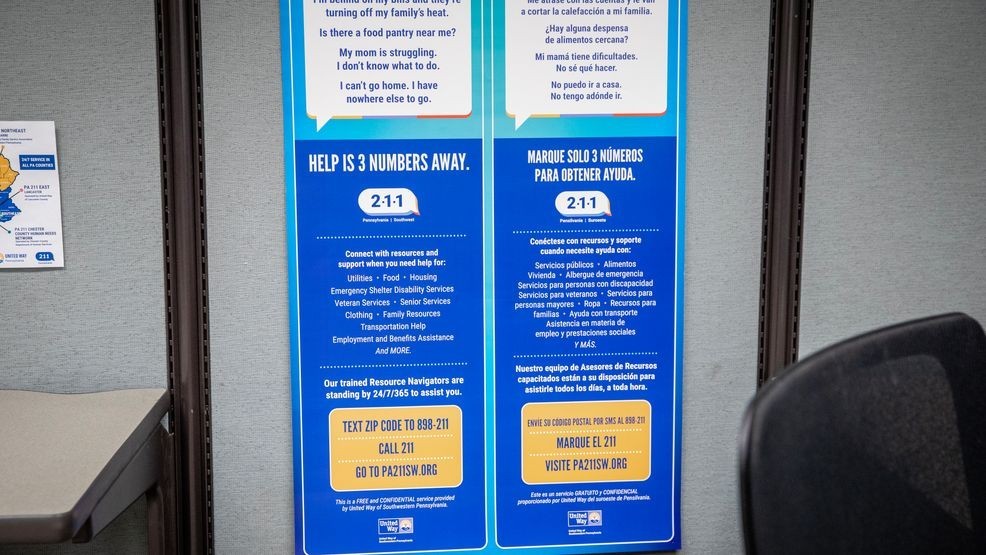 Pittsburgh, PA. PA 211 call center. (Commonwealth Media Services)