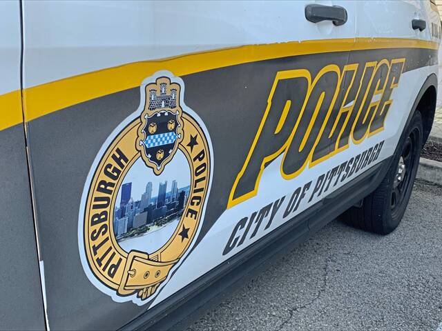 Pittsburgh Police investigate armed robbery at Bloomfield bar