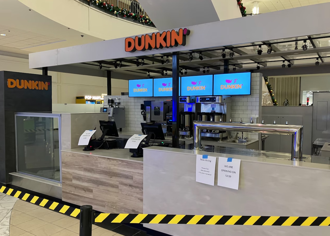 Dunkin' opens at Lehigh Valley Mall