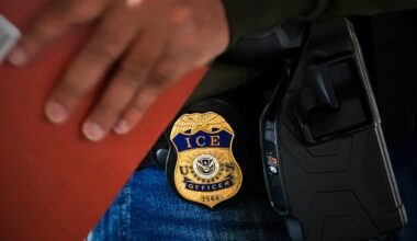 A deportation officer with U.S. Immigration and Customs Enforcement conducts a brief before an early morning operation, Dec. 17, 2024, in the Bronx borough of New York. (AP Photo/Julia Demaree Nikhinson, File)