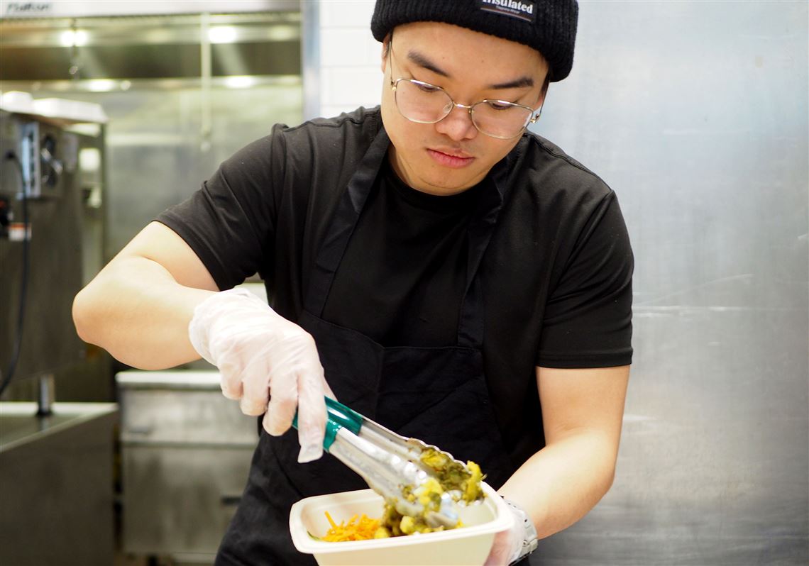 A Carnegie Mellon class allows students to launch a real-world restaurant