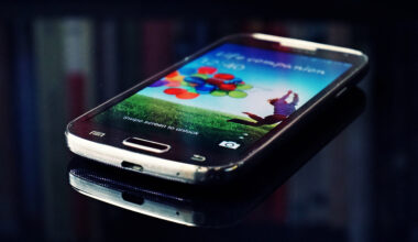 Politicians in Pennsylvania should focus on real issues, not cellphones