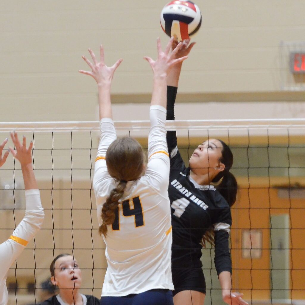 Eliza Jauregui powers Strath Haven past Lower Merion – Delco Times