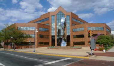 Entech Engineering renews lease at Gateway Building on Penn Street