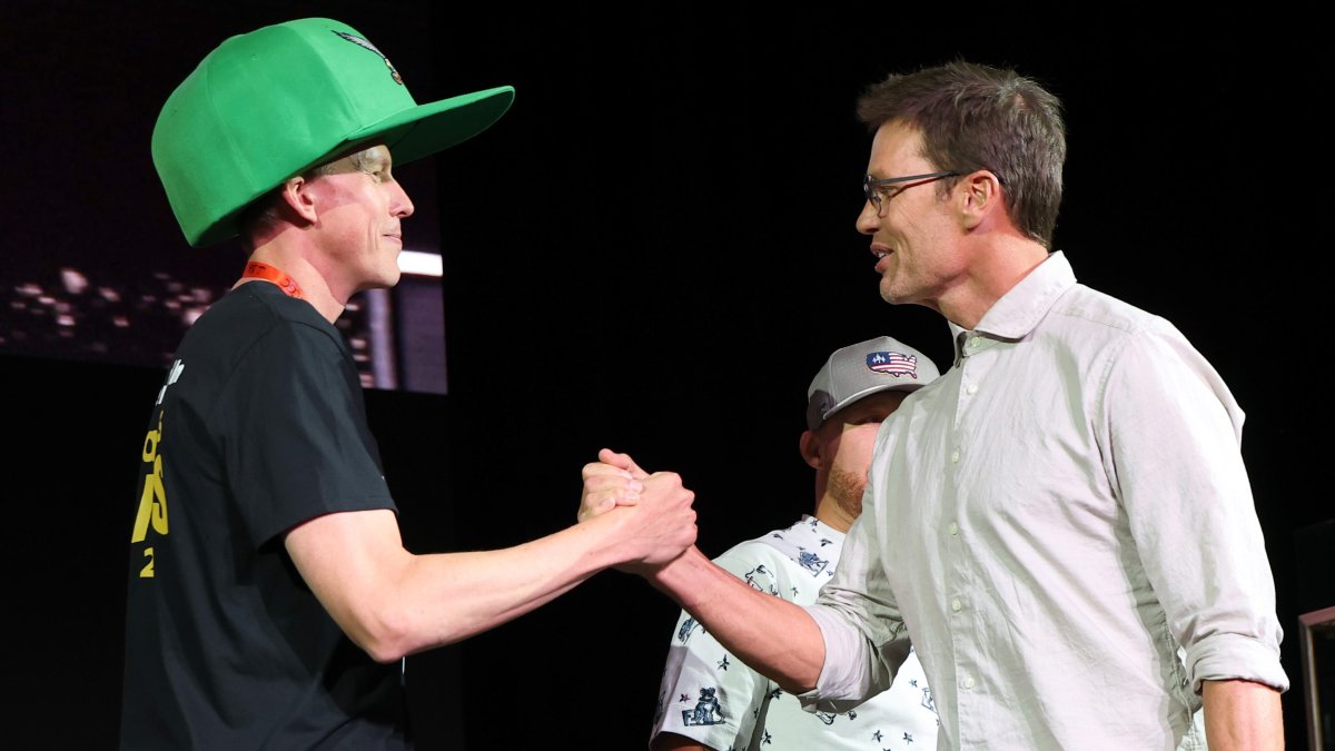 Tom Brady challenges teacher to rematch at Fanatics Games – NBC10 Philadelphia