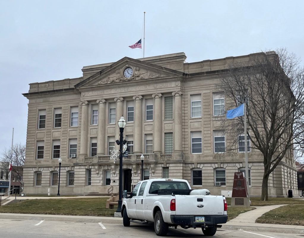 Greene County Supervisors Approve 28E Agreements for Recycling Services with Grand Junction and Scranton | Raccoon Valley Radio