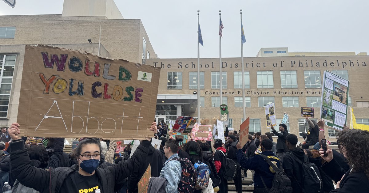 School District of Philadelphia presents updated facilities plan to Board of Education