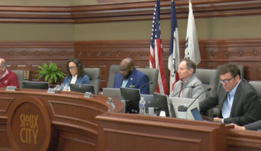 Sioux City City Council discusses garbage fee increase, trail project funding