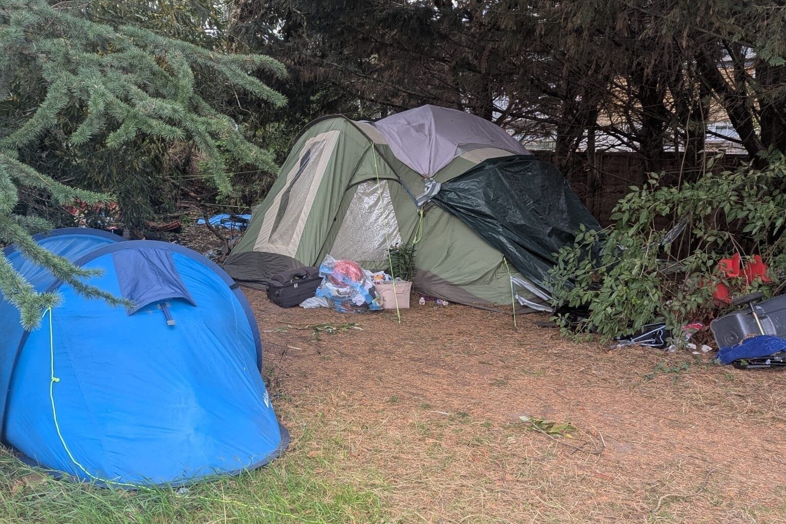 Tents in an unauthorised encampment between Westbrook Road and Portman Road in West Reading. Credit: UGC