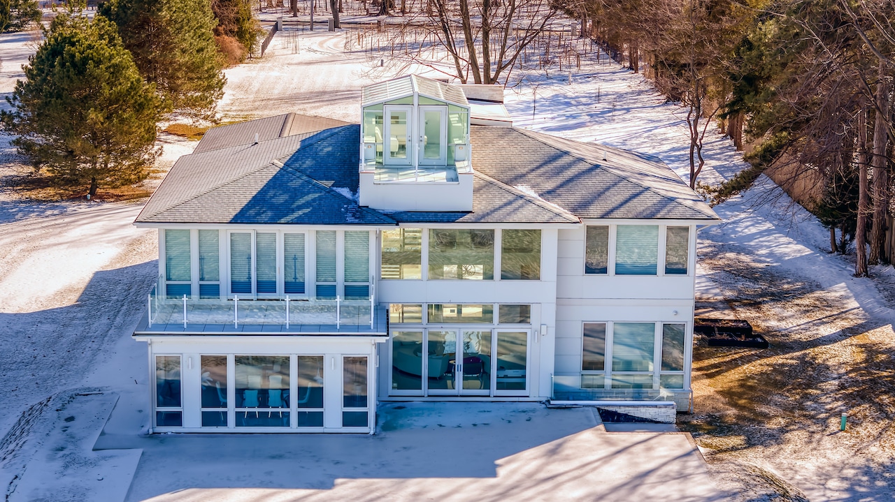 12345 Lake Shore Blvd., Bratenahl: House of the Week