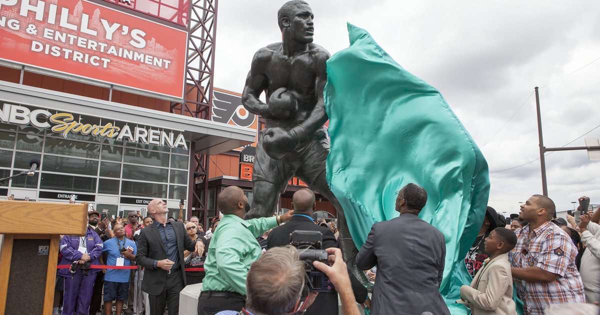 Joe Frazier statue moving to Philadelphia Museum of Art