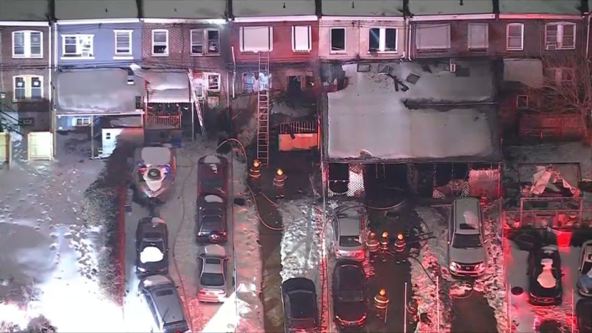 Firefighter hurt in fire that spread through 5 Kensington homes – NBC10 Philadelphia