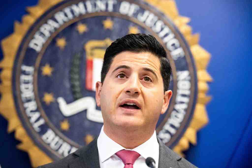 Northridge girl, 13, rescued from Pennsylvania man in Castaic motel, authorities say – Daily News