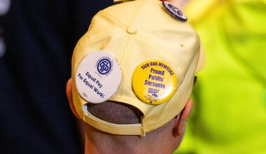 Unionized Pitt service workers rally for higher wages amid contract negotiations