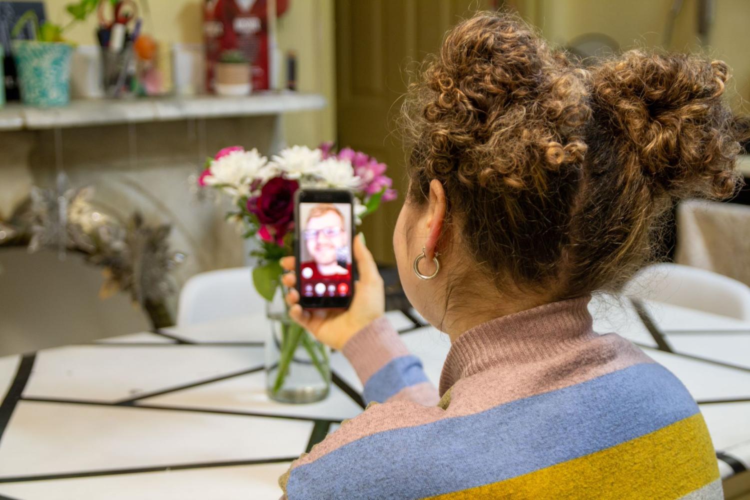 A long-distance Valentine’s Day for Pitt students