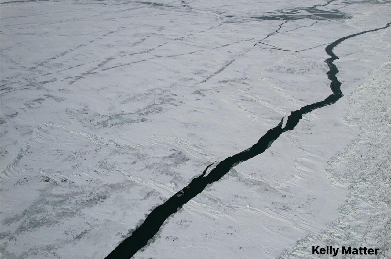 Lake Erie ice crack