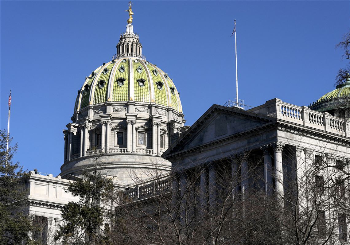 Pa. lawmakers target 'stop-and-go' outlets as problems spread in Pittsburgh, Philadelphia