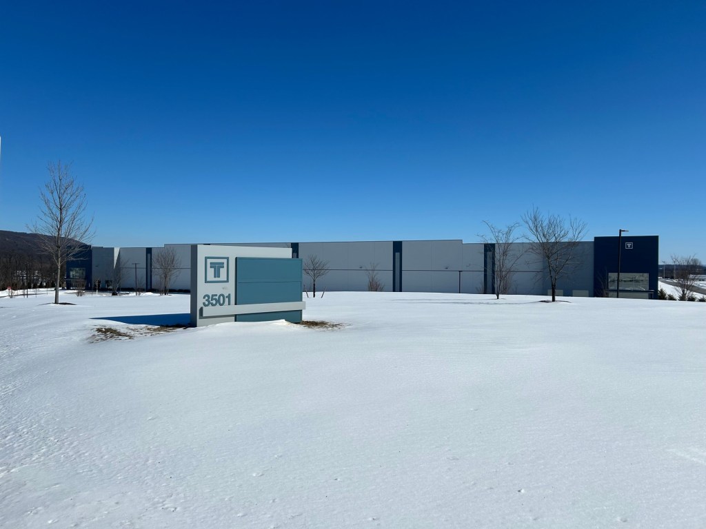 Lehigh Valley politicians urge warehouse owners not to sell to ICE