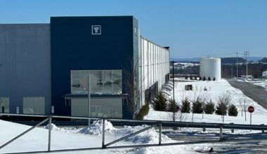 Officials weigh in on ICE detention centers coming to Berks, Schuylkill counties