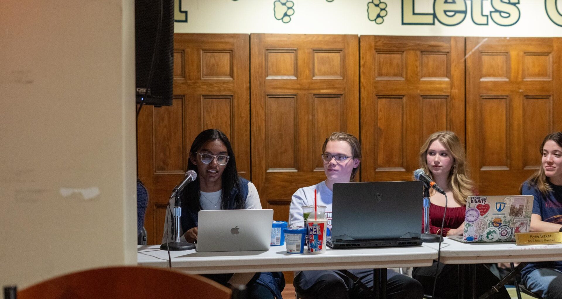 SGB addresses winter weather policy, Student Activity Fund and ICE-related ENS alerts at weekly meeting