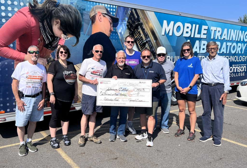 Villa Capri Cruisers Car Club donates to Johnson College – Scranton Times-Tribune
