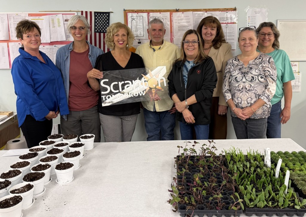 Allied Services donates to Scranton Tomorrow’s Safe, Clean and Green program – Scranton Times-Tribune