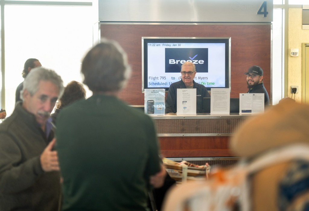 Lackawanna commissioners approve new airport agreement with Luzerne County