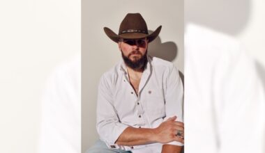 A winner of "The Voice" to perform in Scranton