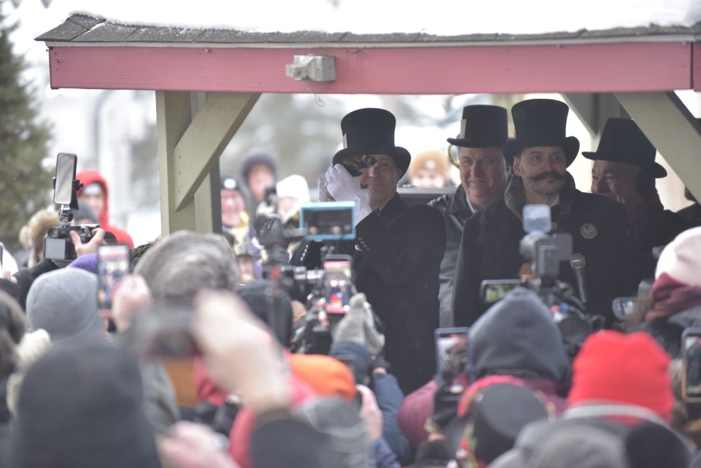 'Jessup Giuseppe' the ferret predicts an early spring