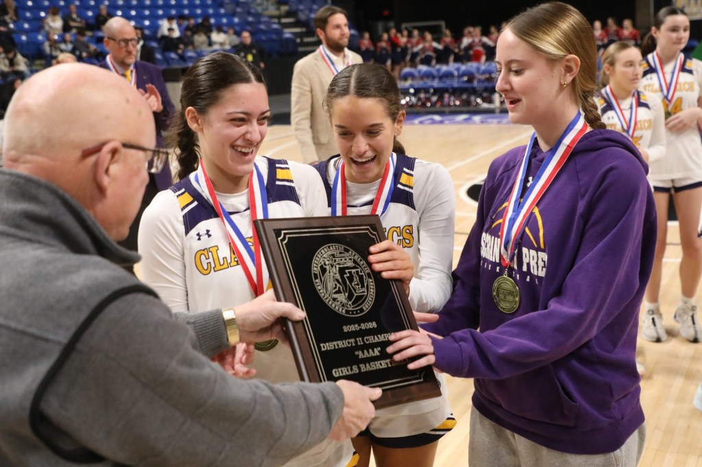 Scranton Prep holds off Valley View in 4A final – Scranton Times-Tribune