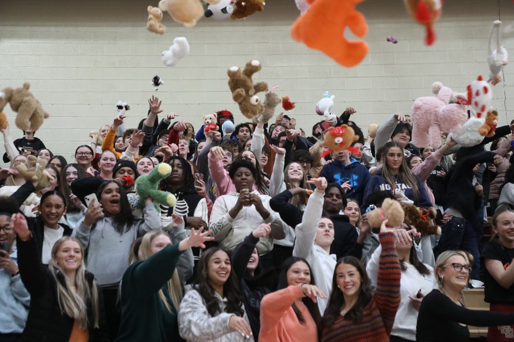 Teddies tossed at Scranton High to raise awareness for teen dating violence