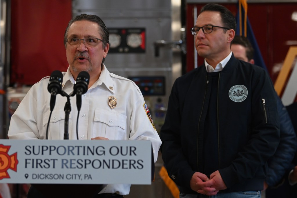 Shapiro praises first responders from Dickson City hospital fire