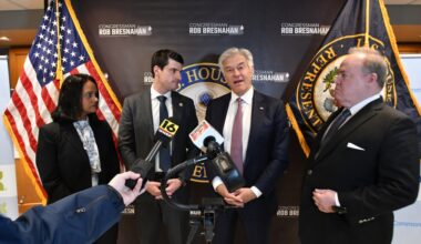 Oz, Bresnahan tour Regional Hospital of Scranton