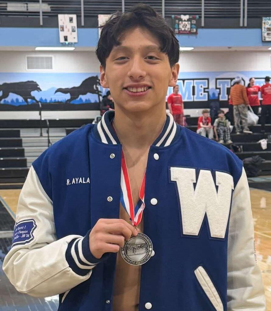 West Scranton’s Roy Ayala has record-setting meet in win over Elk Lake – Scranton Times-Tribune