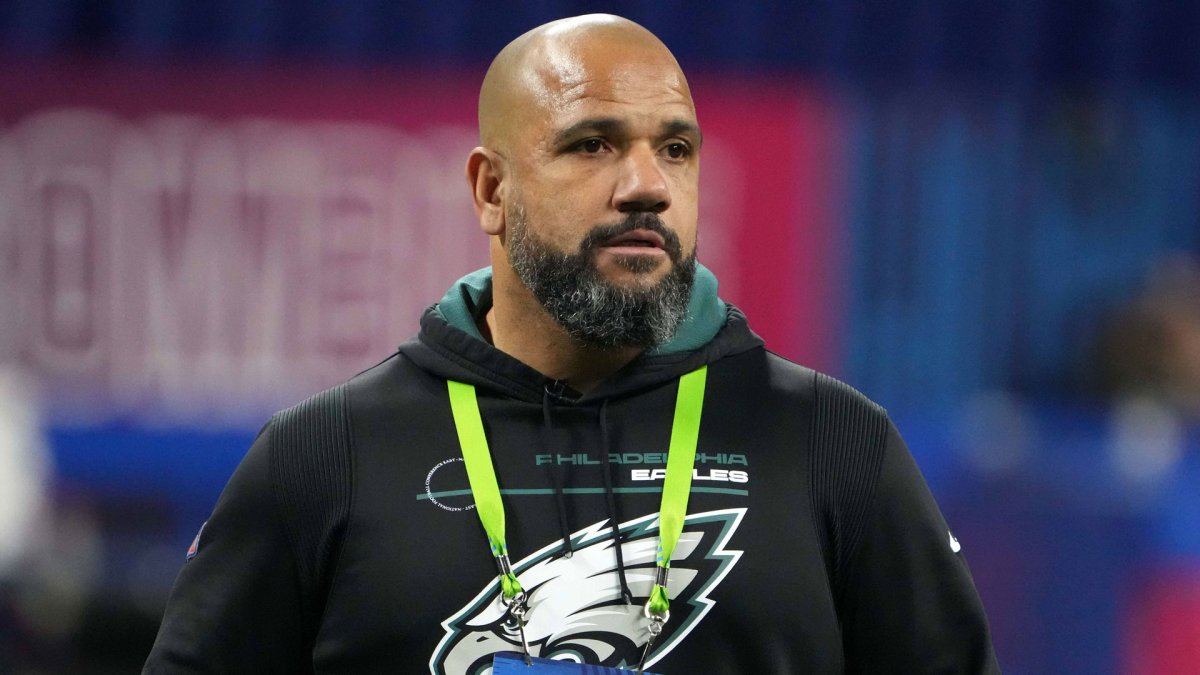 Eagles retaining Jemal Singleton, Aaron Moorehead for 2026 – NBC10 Philadelphia