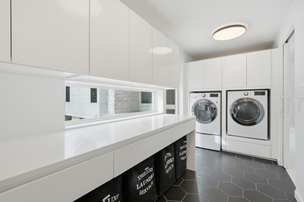 12345 Lake Shore Blvd., Bratenahl: House of the Week