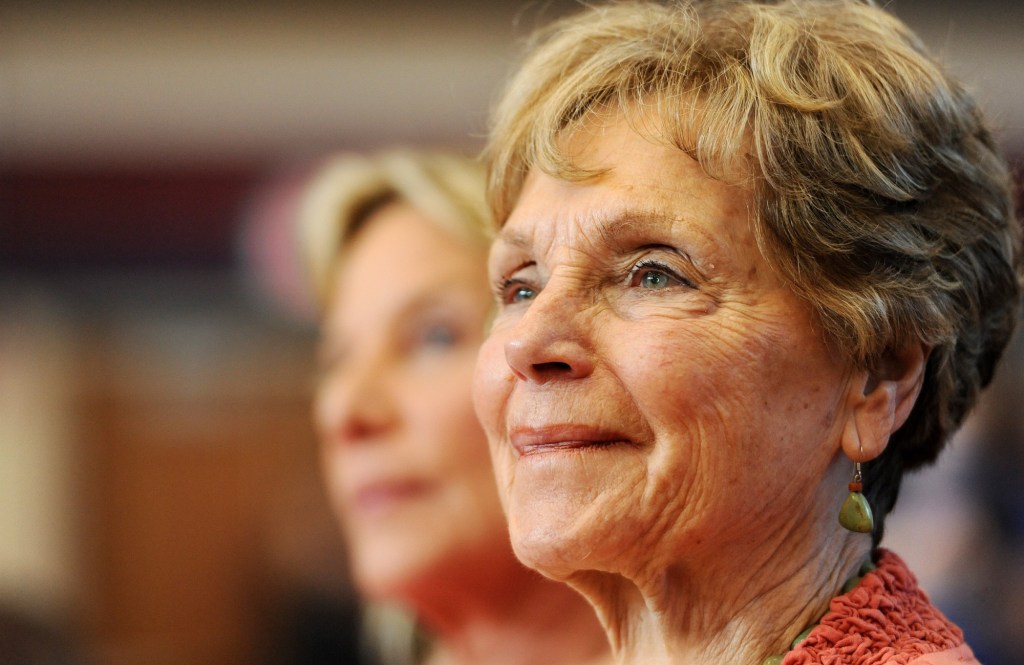 Emma Bednarik, wife of Eagles legend Chuck Bednarik, dies at 101